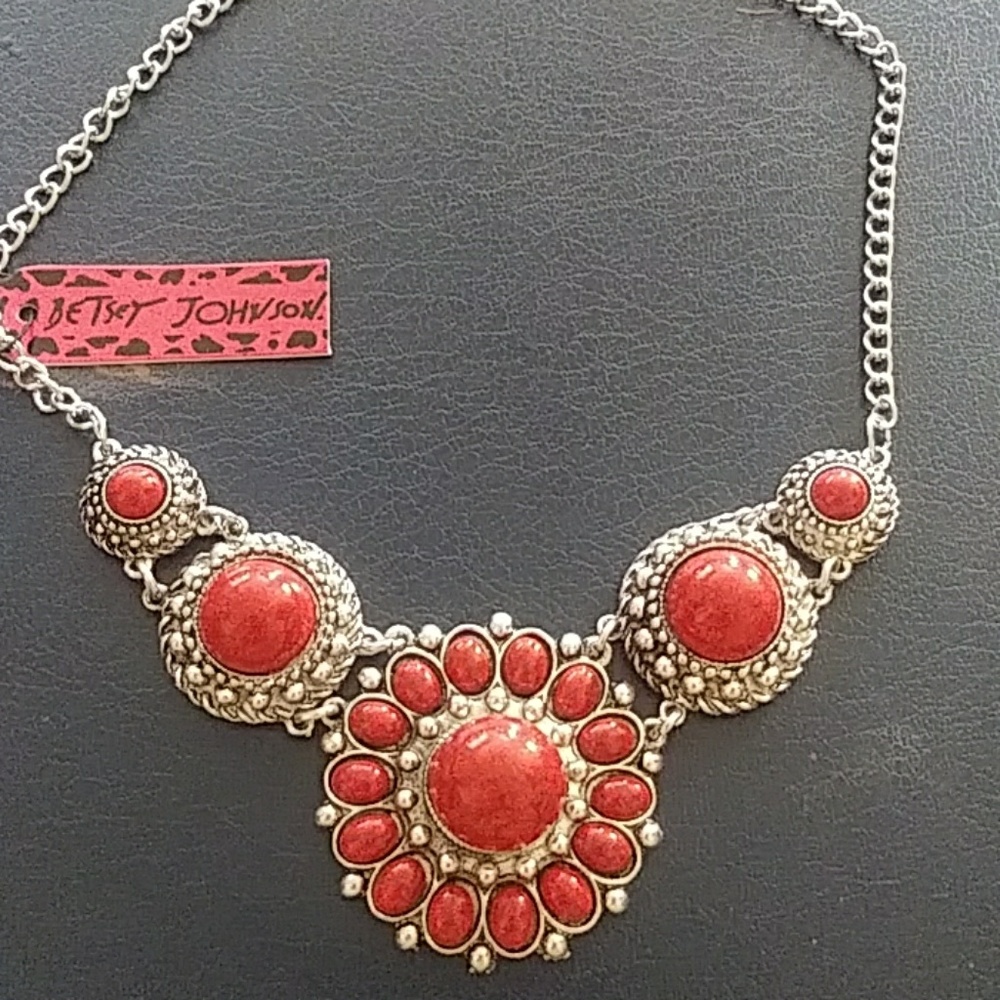 Beautiful red stone necklace NWT